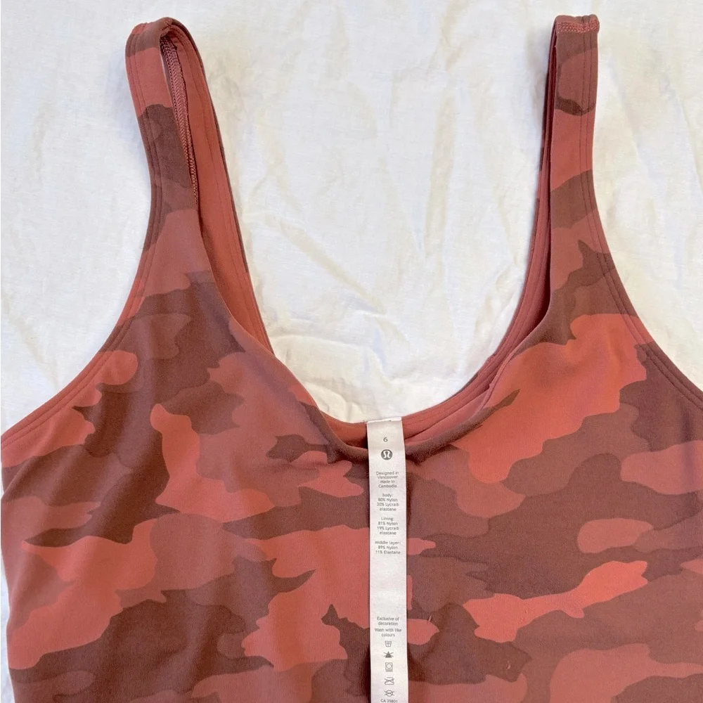 Lululemon Bra Top Size 6 Dusty Rose Mauve - Picture 3 of 3